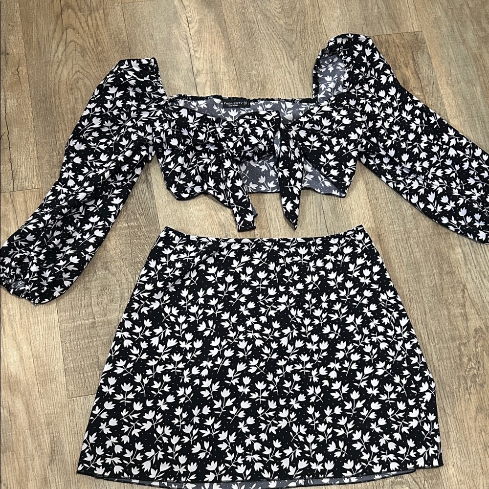 Faeriesty Floral Black and White Skirt